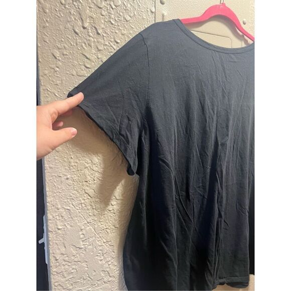 Torrid Black Classic Fit T-Shirt Woman’s Size 3 - Picture 7 of 9